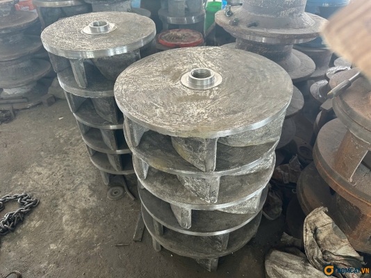 So Sánh Sên Bơm Cát Gang Xám Và Sên Hợp Kim: Nên Chọn Loại Nào?